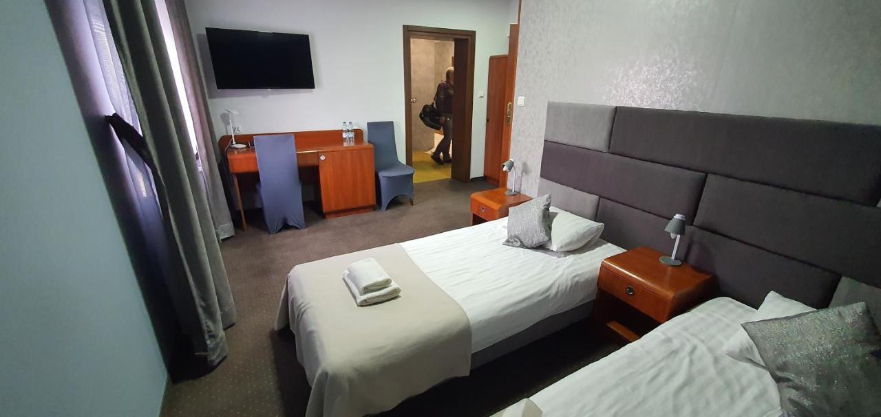 Hotel Bursztynowy Jozefow na Wisla Εξωτερικό φωτογραφία